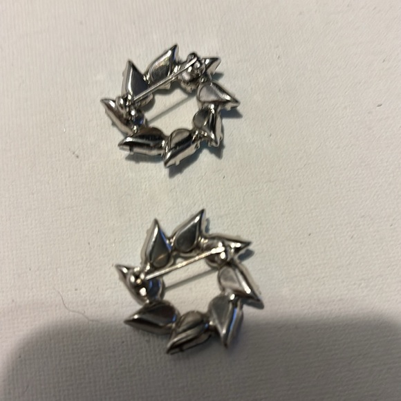 Vintage Stunning Pair of AB Rhinestone Brooches - Picture 7 of 10